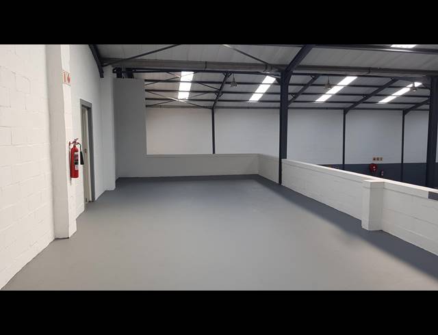 1,166M² FACTORY FOR SALE IN SAXENBURG PARK 2